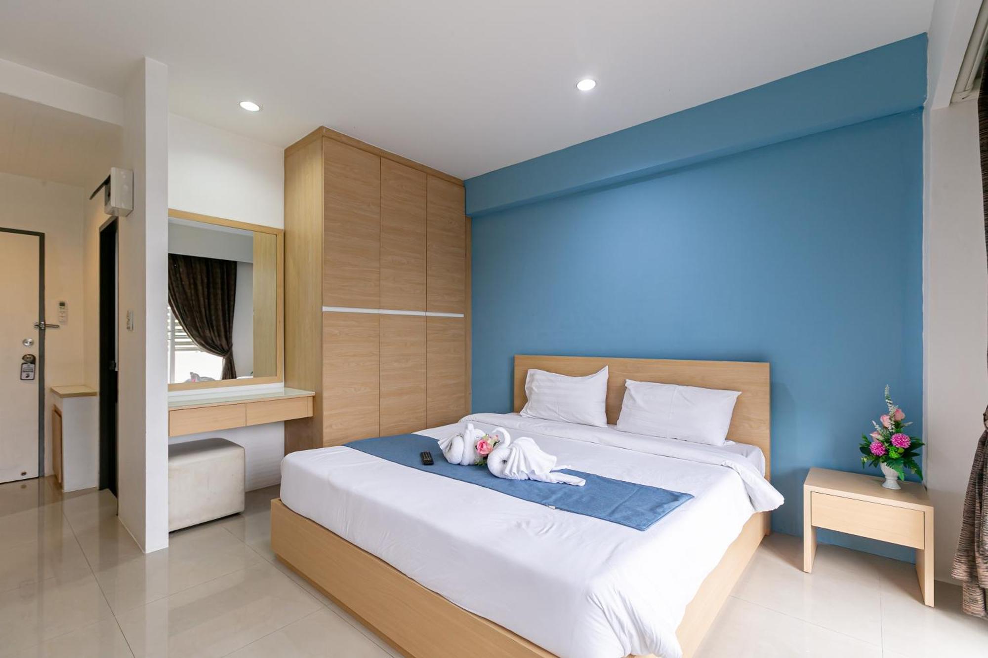 Ruan Plaisoi Apartment Bangkok Exteriör bild