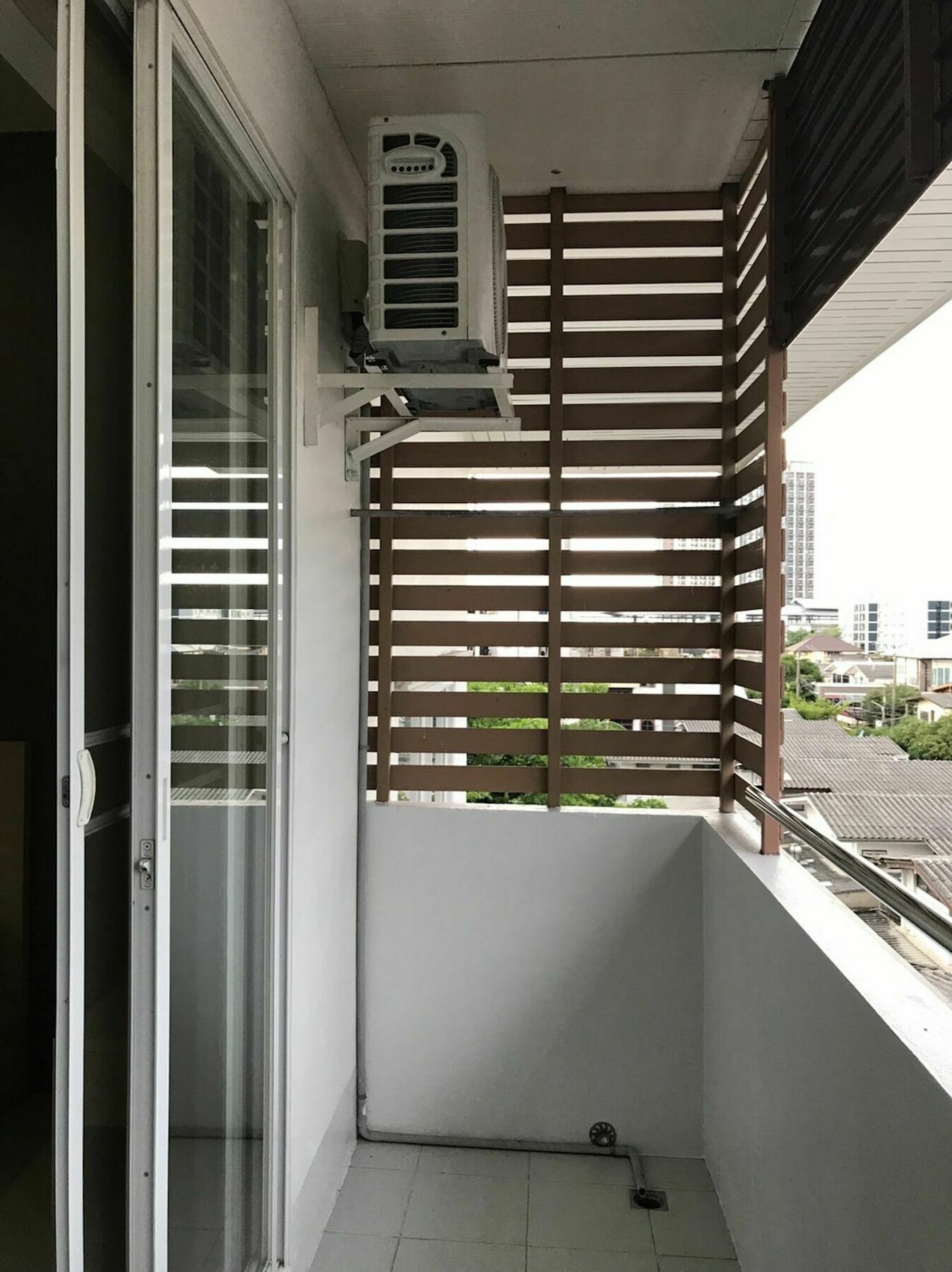 Ruan Plaisoi Apartment Bangkok Exteriör bild